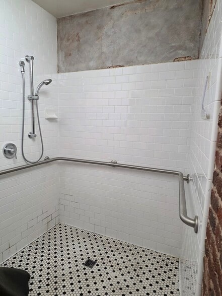 More Photos Of 175 Patton Ave, Asheville Office For Lease