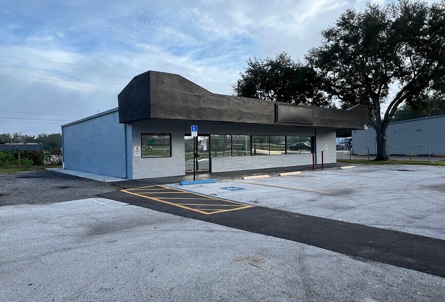 More Photos Of 4521 S Orange Blossom Trl, Kissimmee Service Station For Sale