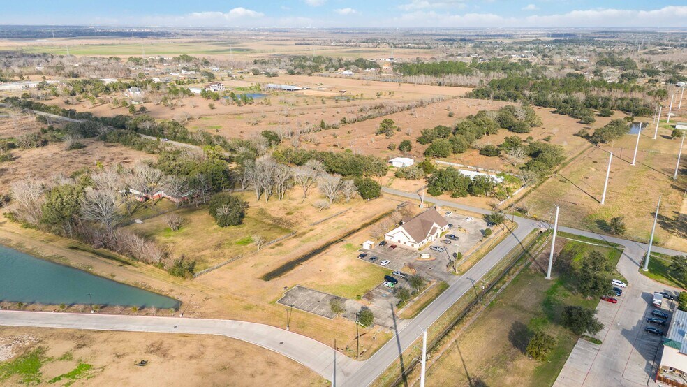 More Photos Of Steele Rd & Clifford St, Alvin Land For Sale