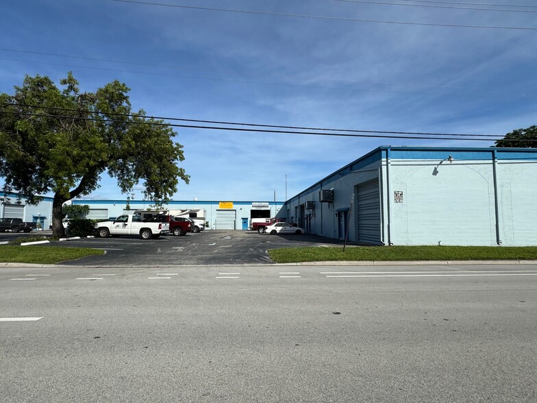 Primary Photo Of 3030-3056 SW 4th Ave, Fort Lauderdale Warehouse For Lease