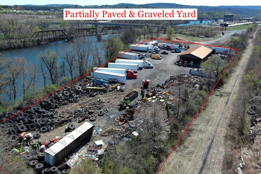 More Photos Of Catasauqua Ave., Whitehall Warehouse For Lease