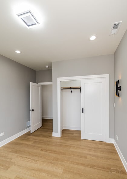 More Photos Of 3018 Polk st, Chicago Apartments For Sale