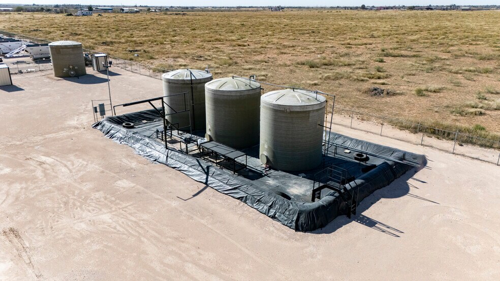 More Photos Of 1508 County Road 1105, Midland Warehouse For Lease