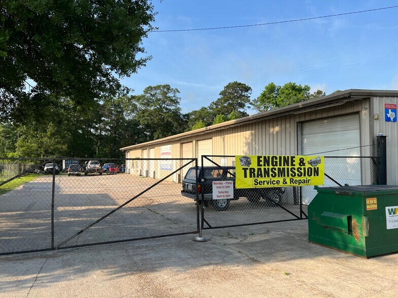 Primary Photo Of 12210 Highway 105 E, Conroe Warehouse For Lease