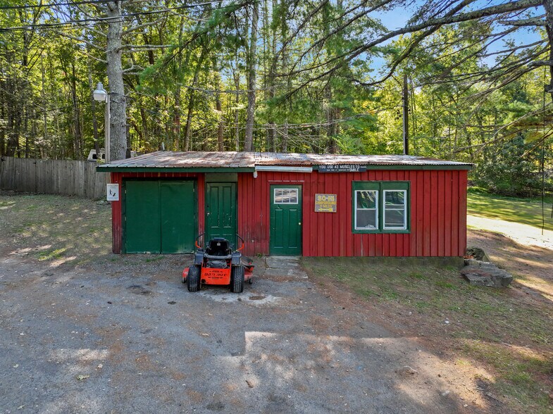 More Photos Of 425 Woodland Rd, Accord Trailer Camper Park For Sale