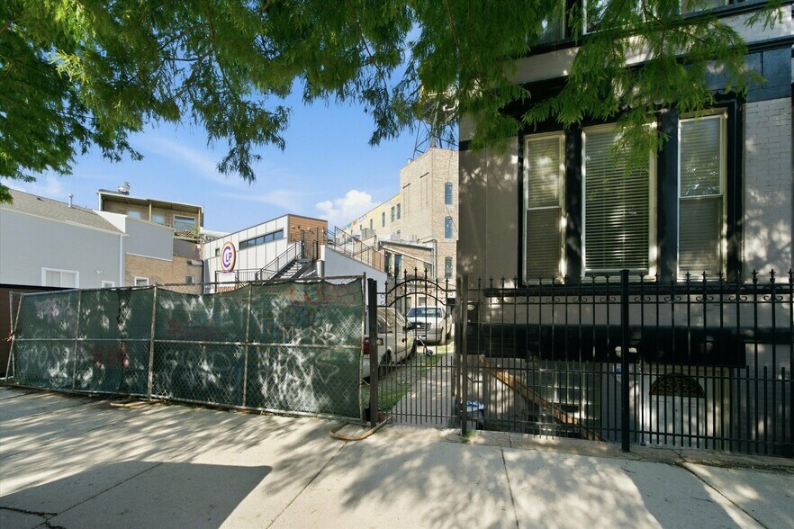 More Photos Of 1430 N Wood St, Chicago Land For Sale