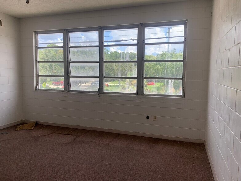 More Photos Of 1216 W Amelia St, Orlando Distribution For Lease