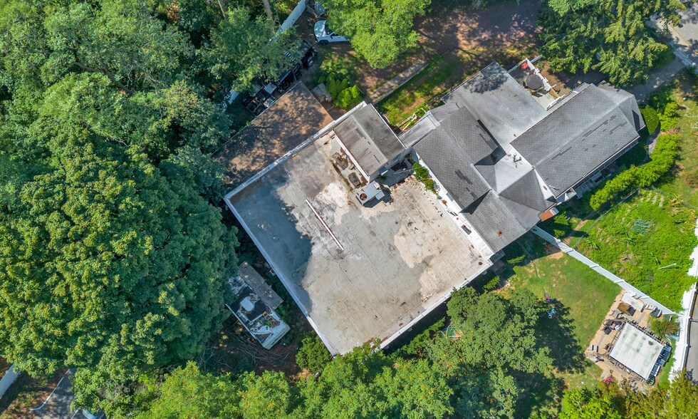 More Photos Of 7 Canal St, Center Moriches Warehouse For Sale