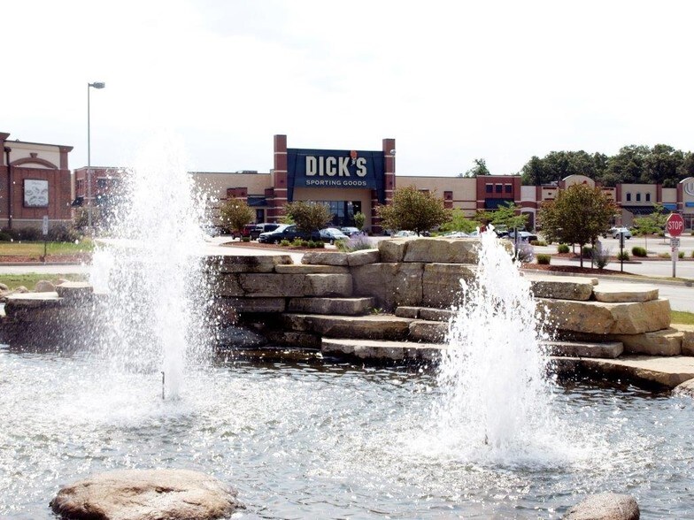 More Photos Of 4601 1st Ave SE, Cedar Rapids Unknown For Lease