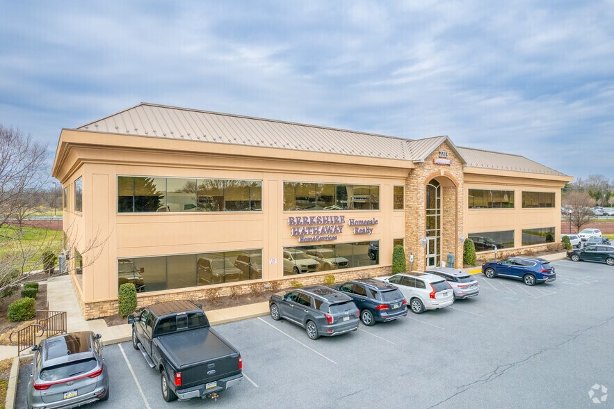More Photos Of 2213 Quarry Dr, West Lawn Office For Lease