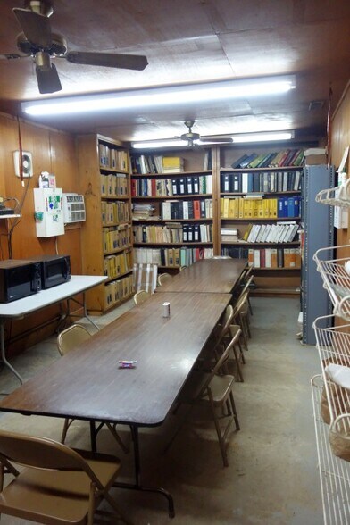 More Photos Of 2315 Whitestone Rd, Talking Rock Service For Sale