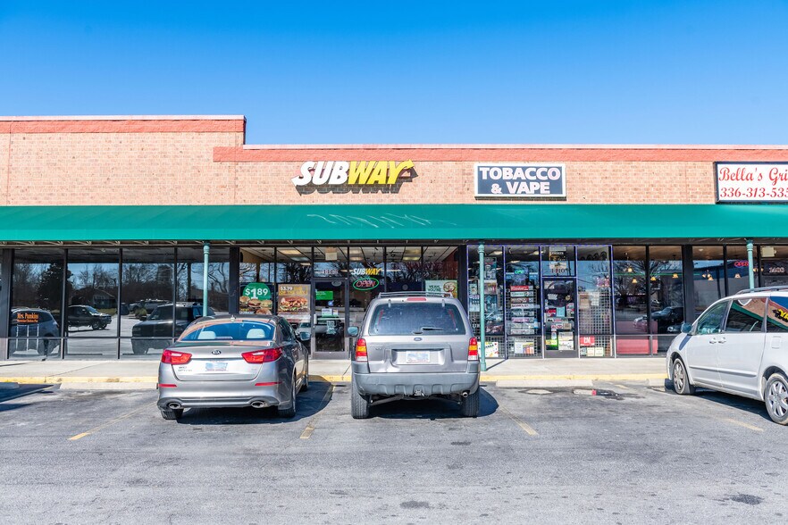 More Photos Of 1404-1428 National Hwy, Thomasville Supermarket For Sale