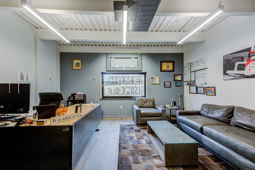 More Photos Of 264 49th St, Brooklyn Flex For Sale