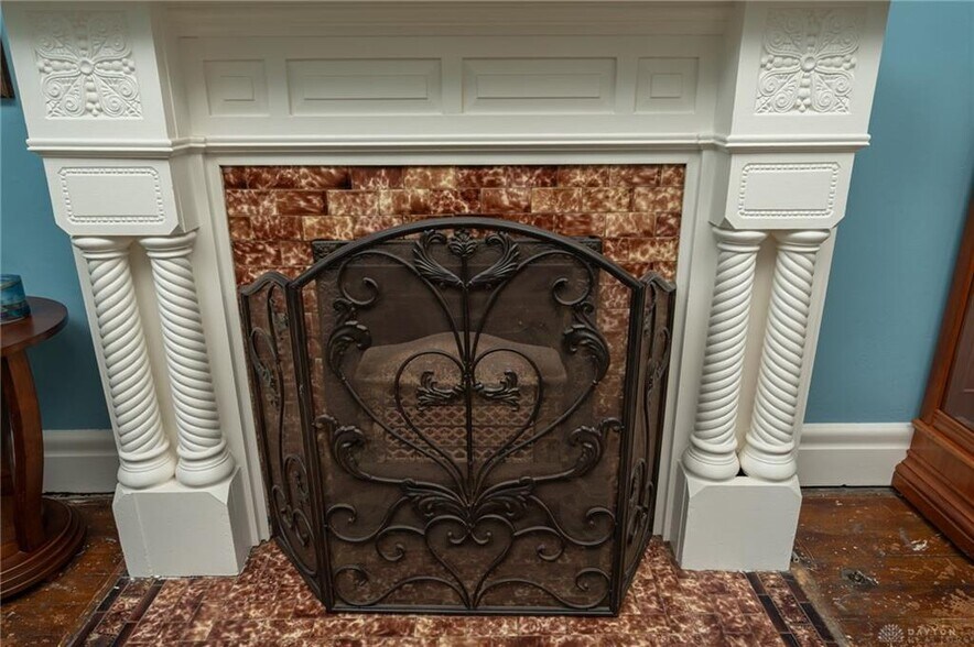 More Photos Of 324 Jones St, Dayton Office For Sale