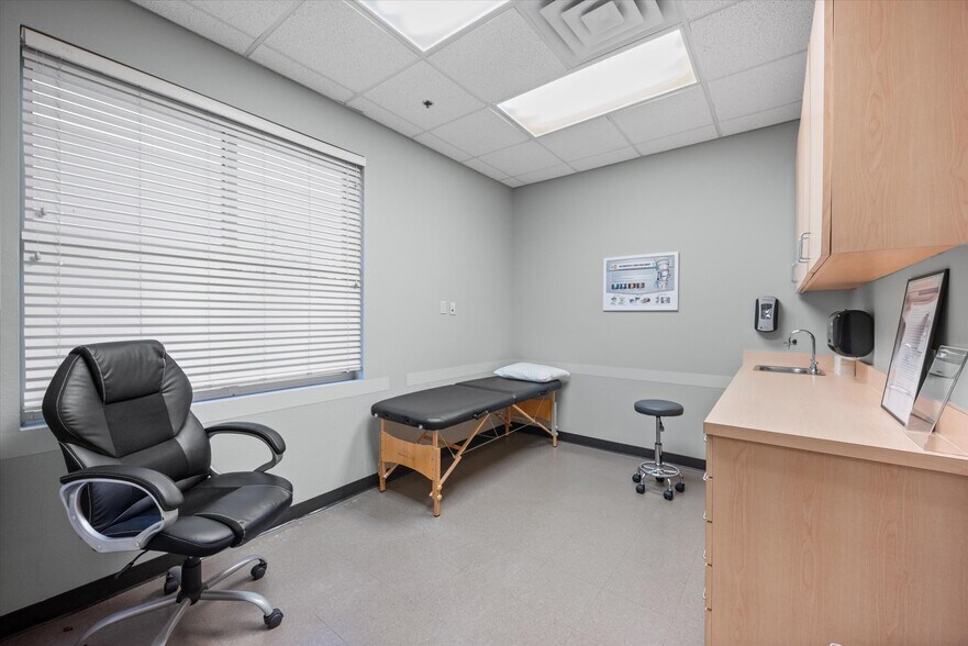 More Photos Of 2698 N Galloway Ave, Mesquite Medical For Sale