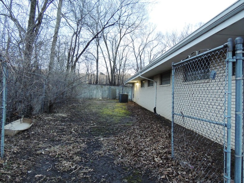 More Photos Of 7399 Forest Hills Rd, Loves Park Office For Sale