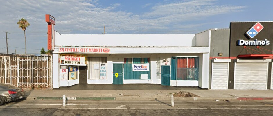 More Photos Of 10209 S Central Ave, Los Angeles Convenience Store For Lease