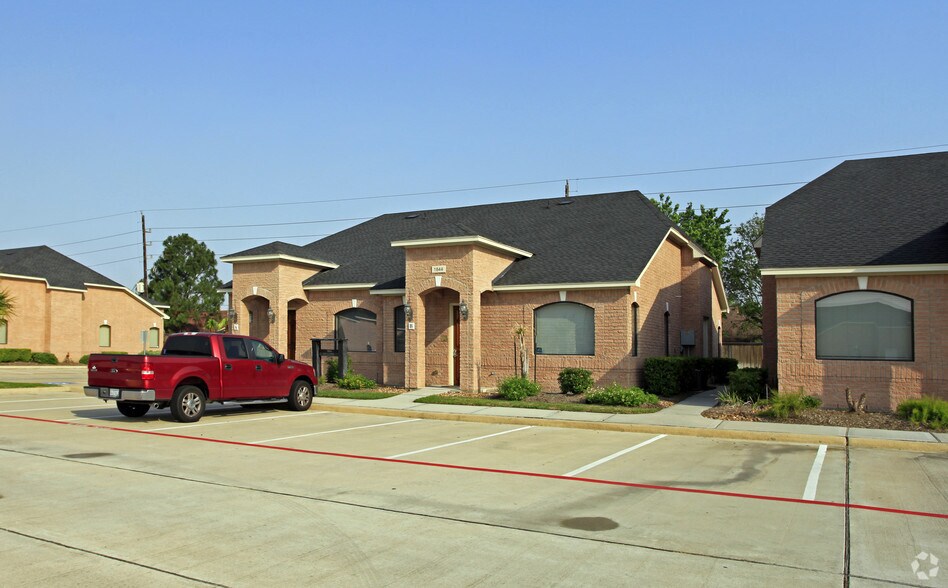 More Photos Of 1844 Snake River Rd, Katy Office Residential For Lease
