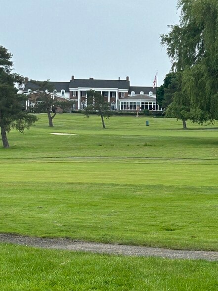 More Photos Of 5324 Rogers Rd, Hamburg Golf Course Driving Range For Sale