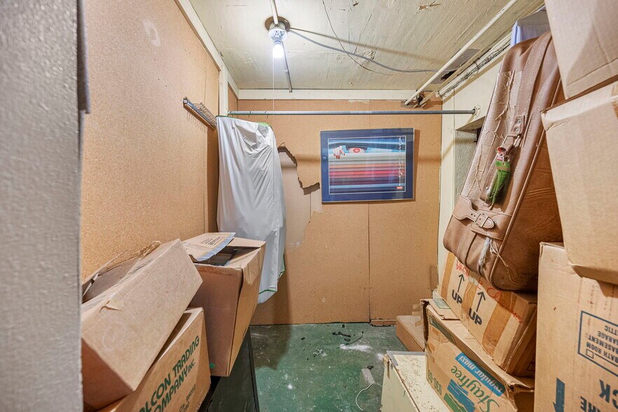 More Photos Of 2 Hugo St, San Francisco Apartments For Sale