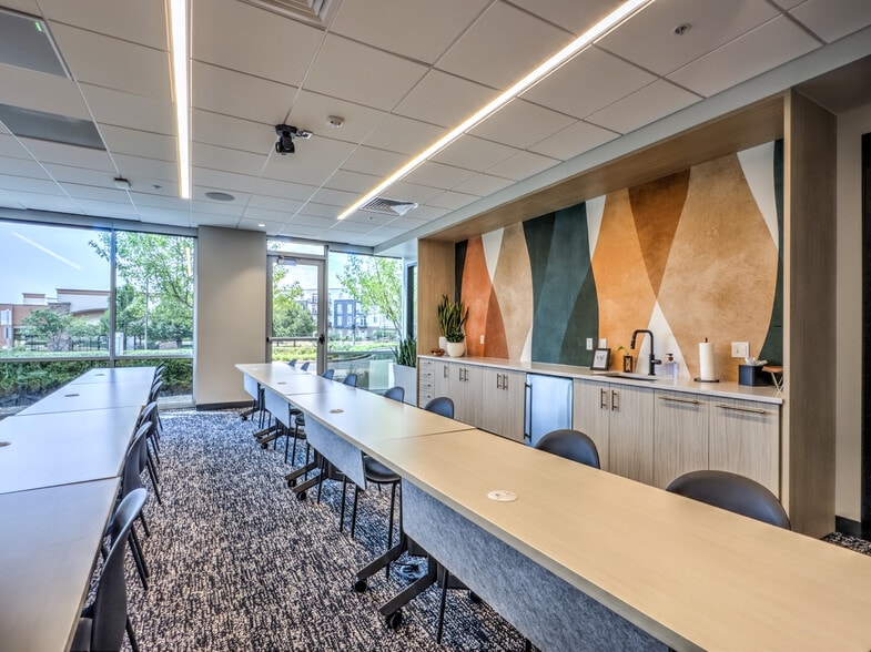 More Photos Of 10375 Park Meadows Dr, Lone Tree Office For Lease