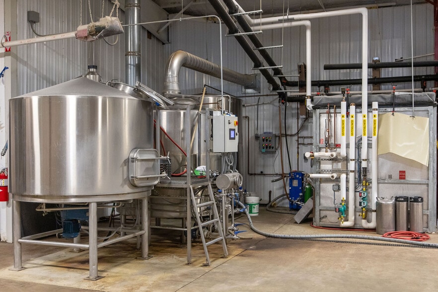 More Photos Of 65 Silver St, Sheffield Warehouse For Sale