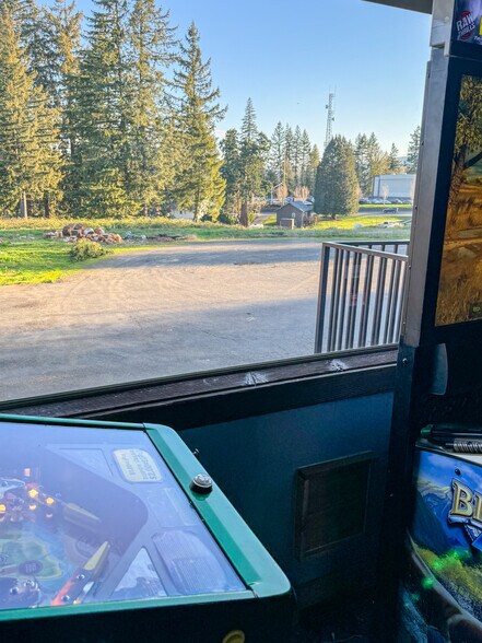 More Photos Of 38015 US-26 Hwy, Sandy Specialty For Sale