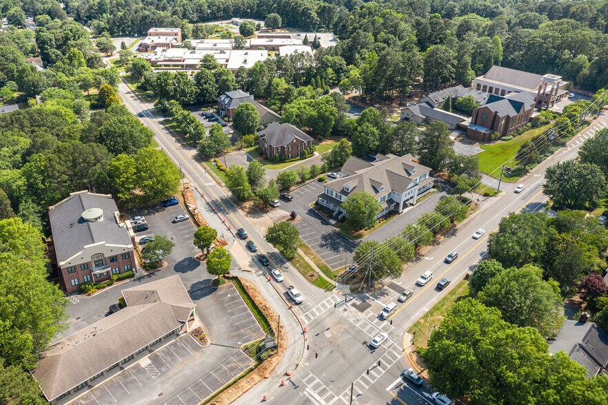 More Photos Of 1580 Warsaw Rd, Roswell Office For Sale