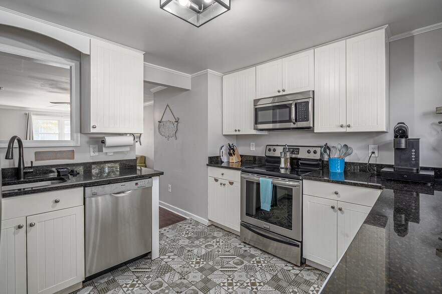 More Photos Of 522 E Bolton St, Savannah Apartments For Sale