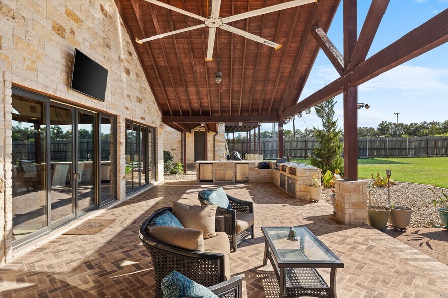 More Photos Of 31300 Ranch Road 12, Dripping Springs Specialty For Sale