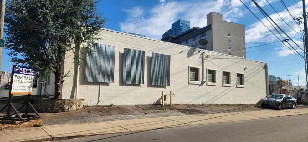 More Photos Of 211 McMillin St, Nashville Storefront Retail Office For Sale