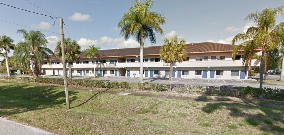 More Photos Of 950 US Highway 1, Vero Beach Hotel For Sale