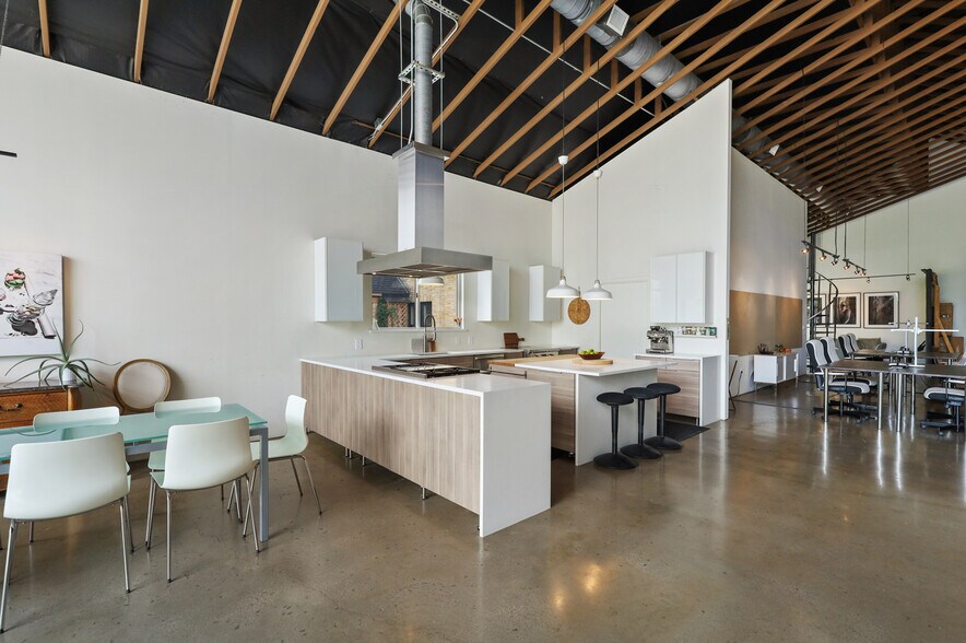 More Photos Of 1007 Folsom St, Dallas Loft Creative Space For Sale