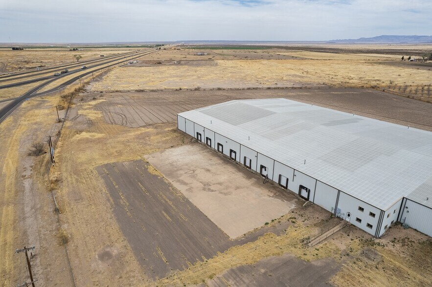 More Photos Of East of Balmorhea, TX, Exit 209, I-10 and Hwy 17, Balmorhea Distribution For Sale