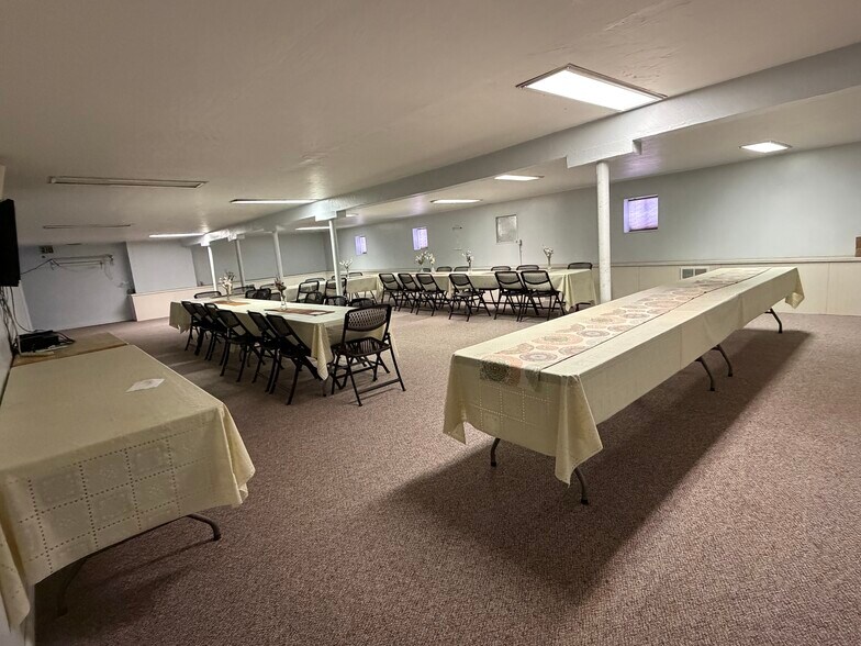 More Photos Of 800 Palmer St, Delta Flex For Sale