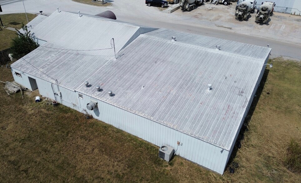 More Photos Of Hwys 59 & 10, Grove Restaurant For Sale