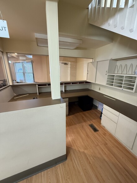 More Photos Of 120 Madison Ave, Mount Holly Medical For Lease