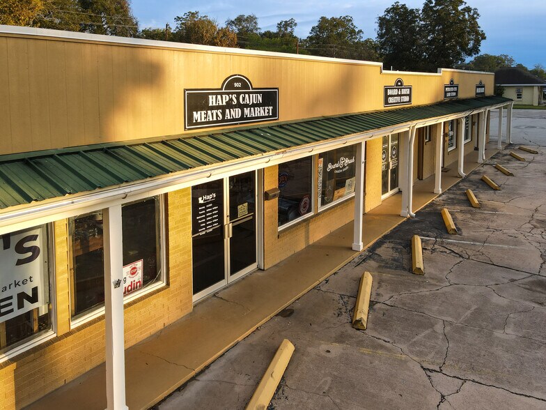More Photos Of 902-908 E Main St, League City Storefront Retail Office For Lease