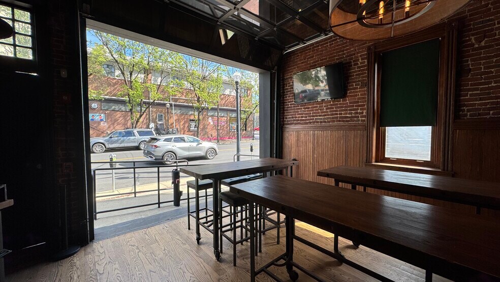 More Photos Of 215-217 Broadway, Bethlehem Restaurant For Lease