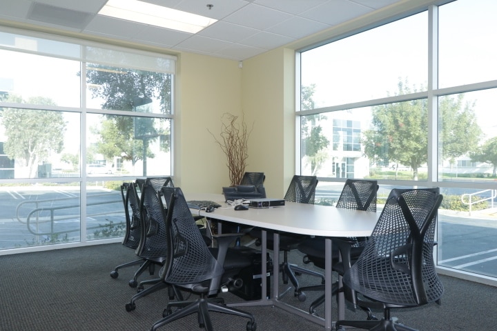 More Photos Of 2816 Columbia St, Torrance Light Distribution For Lease