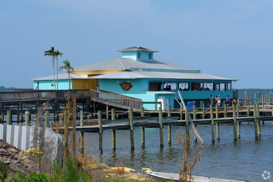 Primary Photo Of 1664 Indian River Dr, Sebastian Restaurant For Lease