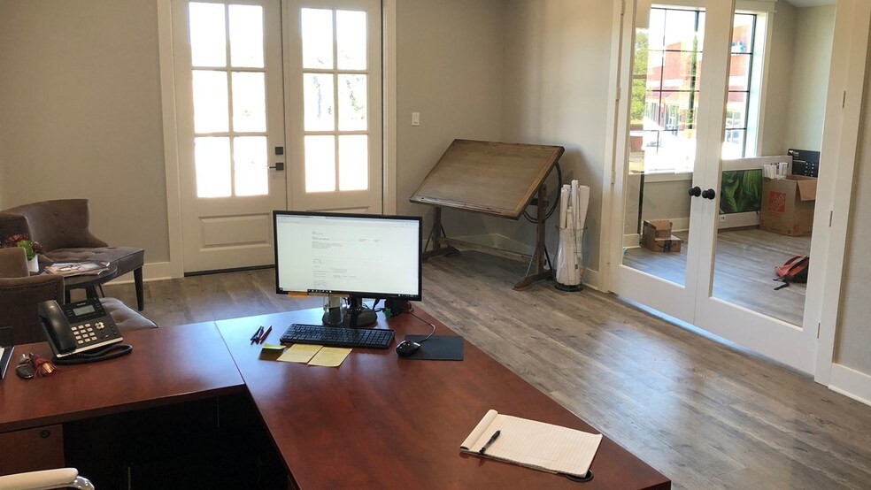 More Photos Of 16735 Gresham Cir, Flint Loft Creative Space For Lease