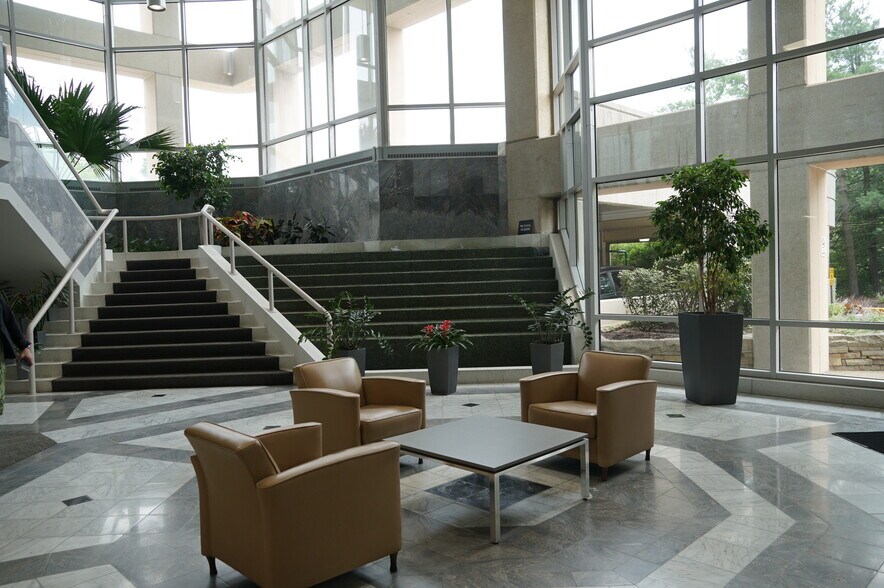More Photos Of 5500 Corporate Dr, Pittsburgh Office For Lease