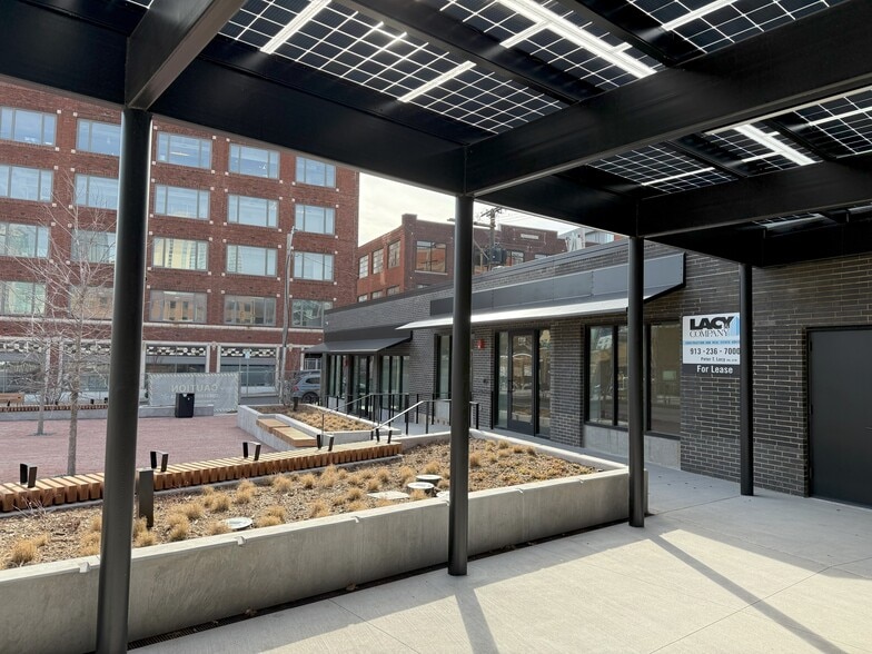 More Photos Of 1718 Baltimore Ave, Kansas City Storefront Retail Office For Lease