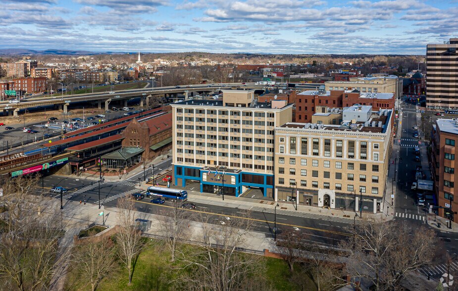 More Photos Of 440 Asylum St, Hartford Hotel For Sale