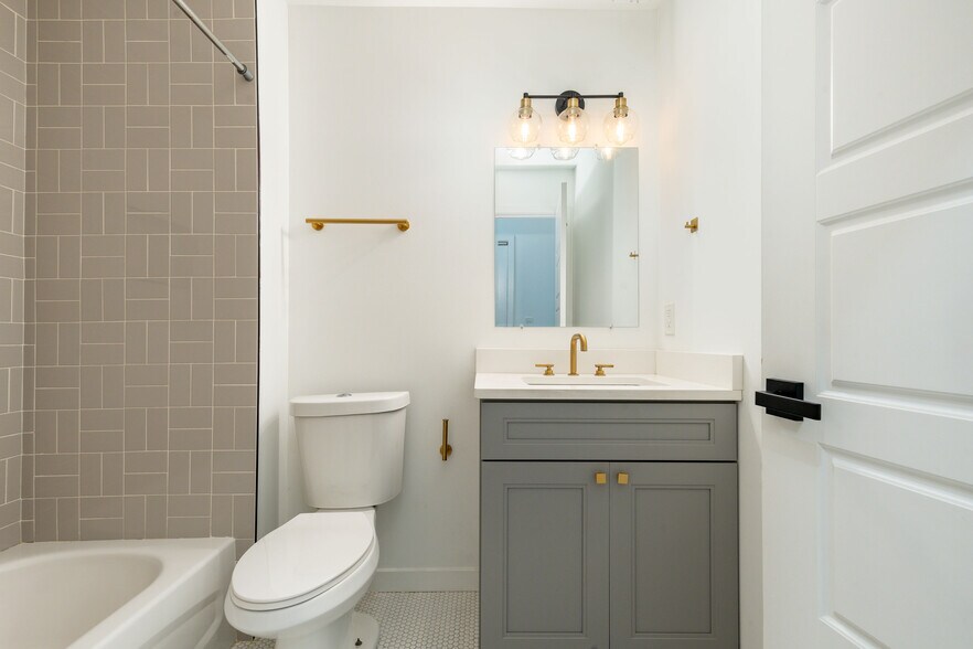 More Photos Of 1735 S 23rd St, Philadelphia Apartments For Sale