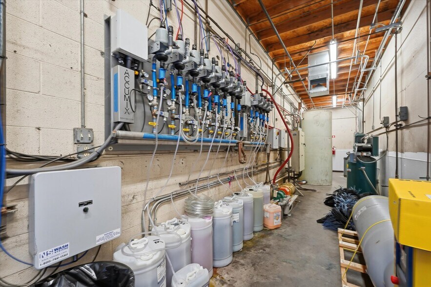 More Photos Of 615 W Ray Rd, Gilbert Carwash For Sale