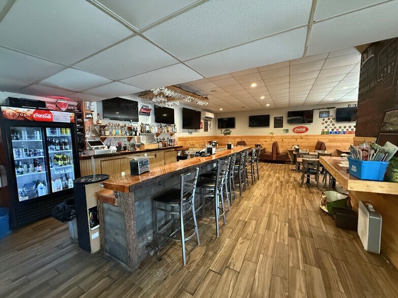 More Photos Of 129 Sabattus Rd, Sabattus Restaurant For Sale