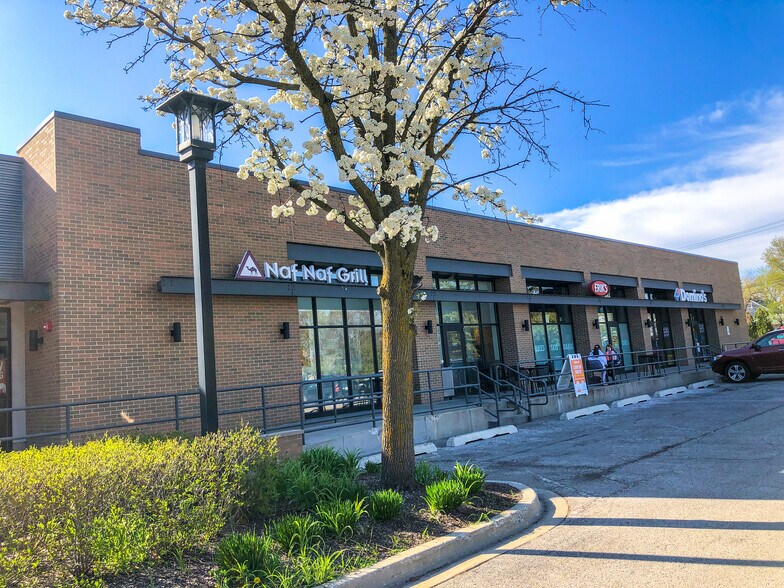 More Photos Of 636-660 Deerfield Rd, Deerfield Unknown For Lease