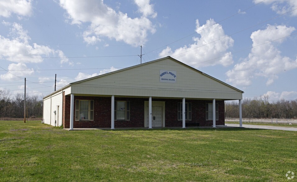 Primary Photo Of 1038 Murfreesboro Rd, Lebanon Lodge Meeting Hall For Lease